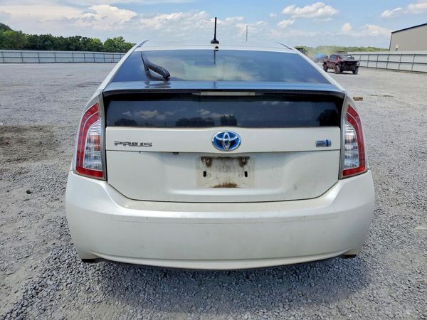2015 TOYOTA PRIUS