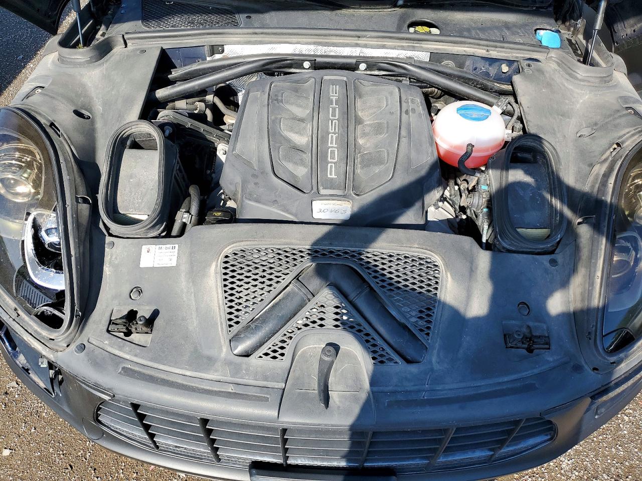 2015 PORSCHE MACAN