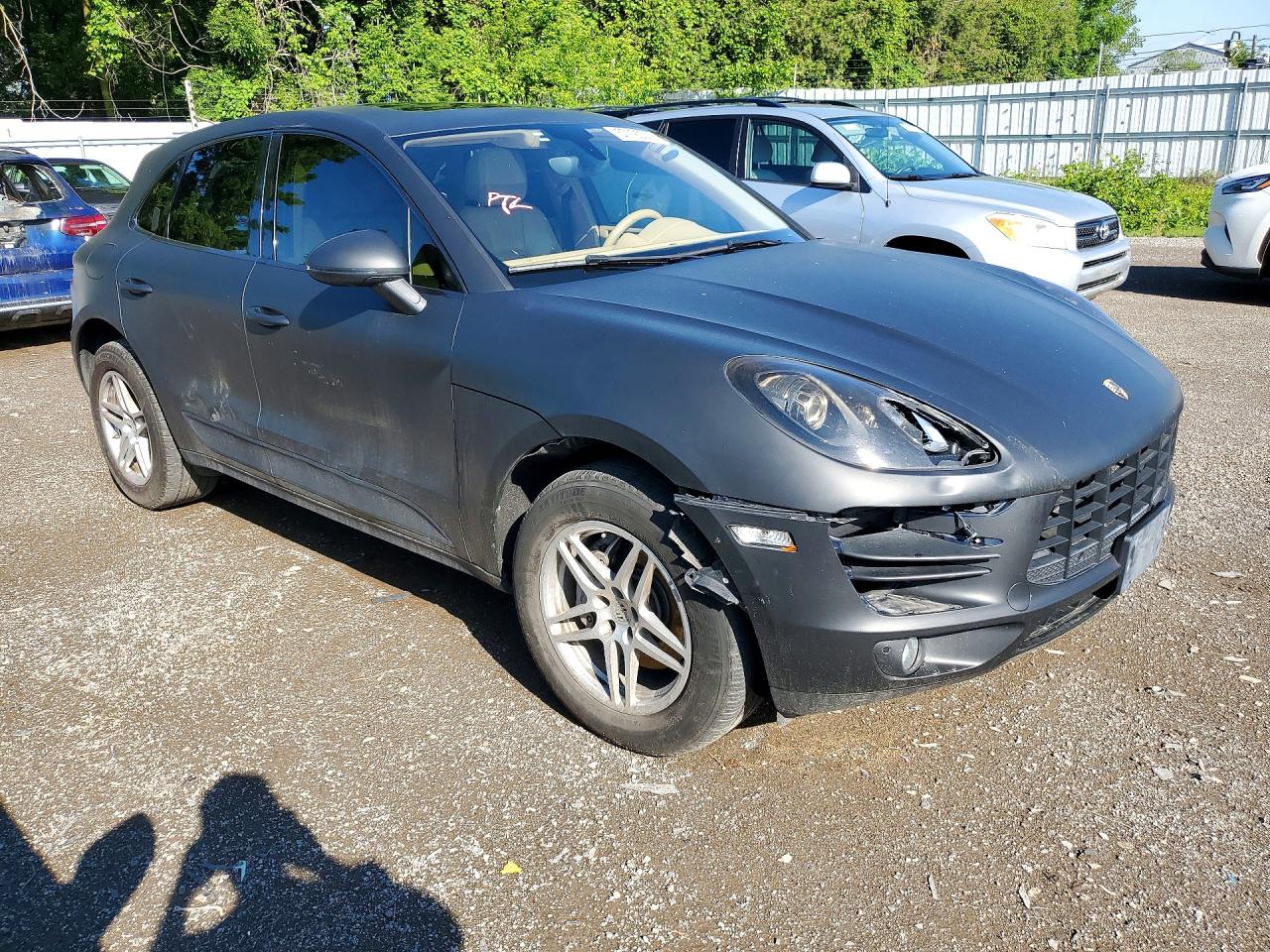 2015 PORSCHE MACAN