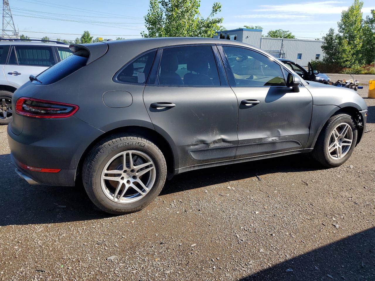 2015 PORSCHE MACAN