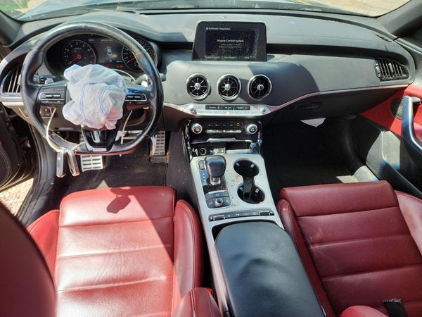 2019 KIA STINGER GT2