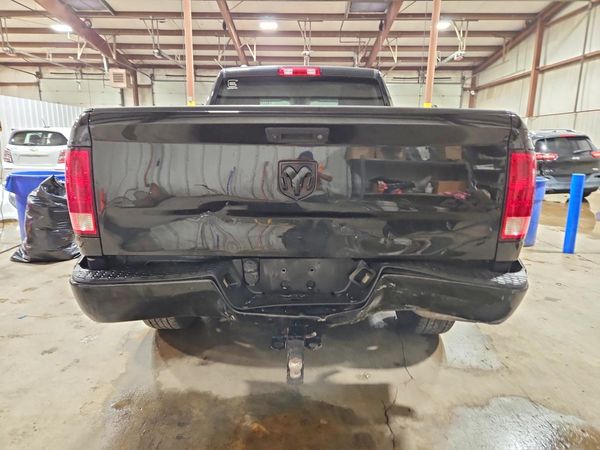 2018 RAM 1500 ST