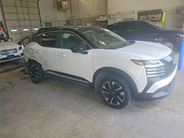 2025 NISSAN KICKS