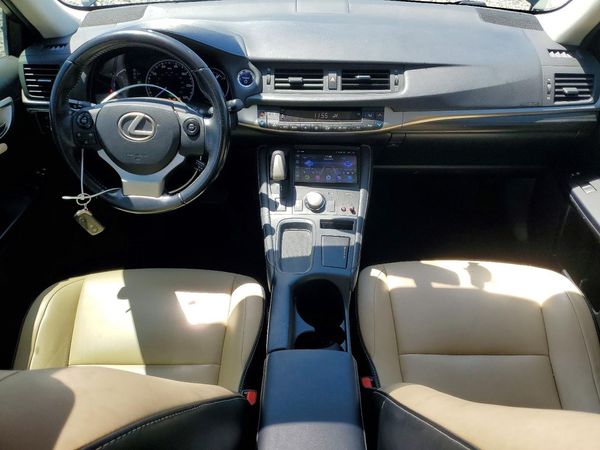 2017 LEXUS CT 200h