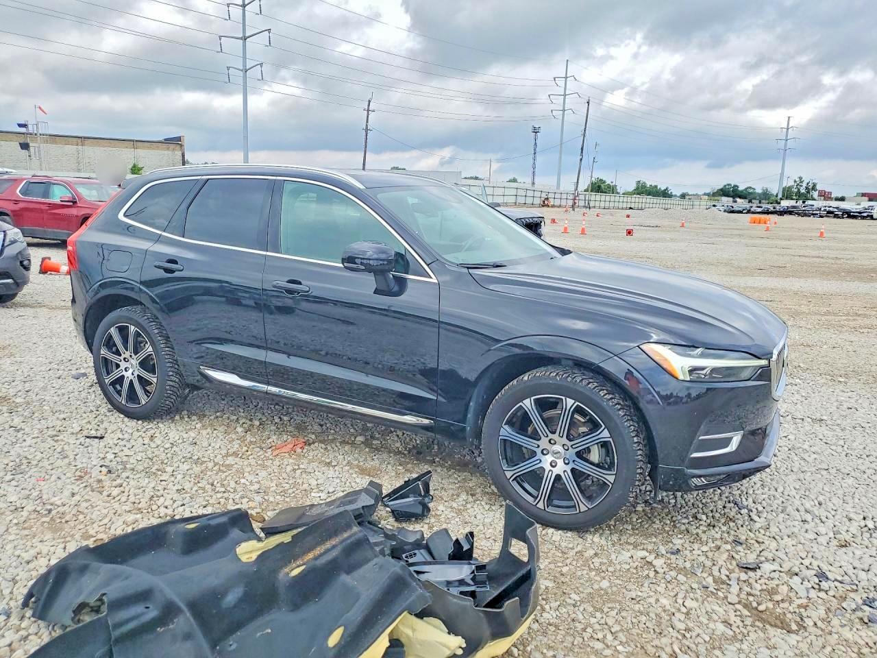 2021 VOLVO XC60 Inscription