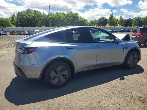 2026 TESLA MODEL Y