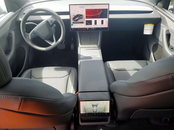2026 TESLA MODEL Y