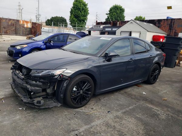 2025 TOYOTA CAMRY