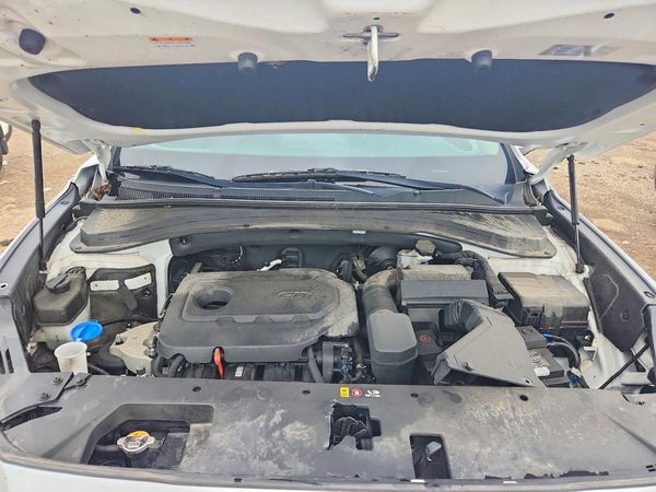 2020 HYUNDAI SANTA FE SE