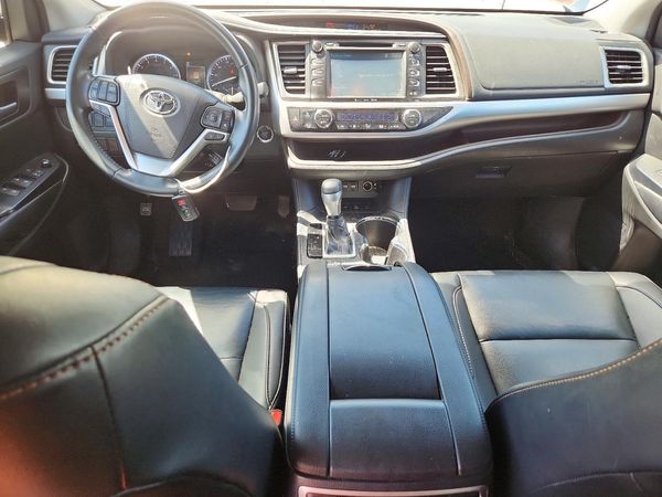 2019 TOYOTA HIGHLANDER SE/XLE