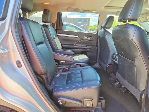 2019 TOYOTA HIGHLANDER SE/XLE