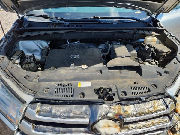 2019 TOYOTA HIGHLANDER SE/XLE