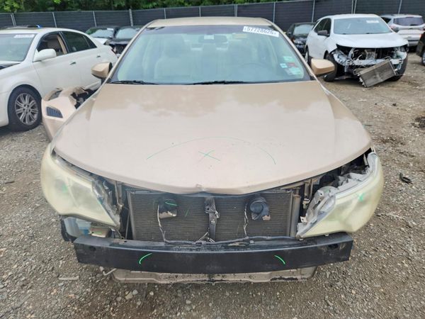2012 TOYOTA CAMRY