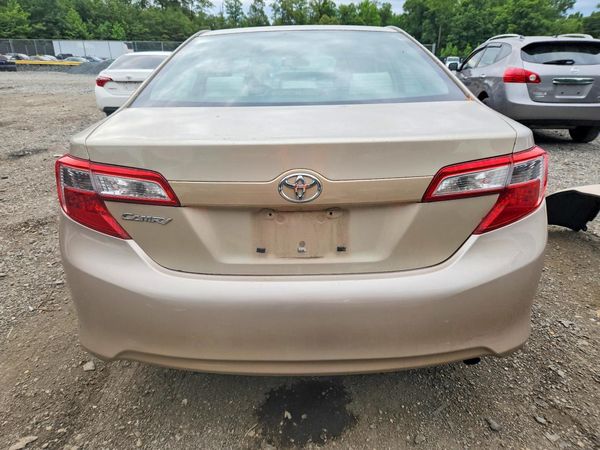 2012 TOYOTA CAMRY