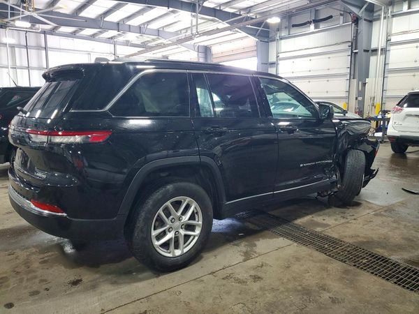 2025 JEEP GRAND CHEROKEE Laredo, Altitude