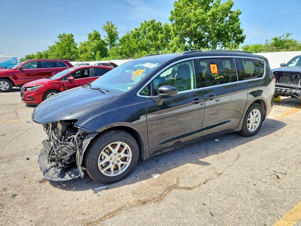 2021 CHRYSLER VOYAGER LXI