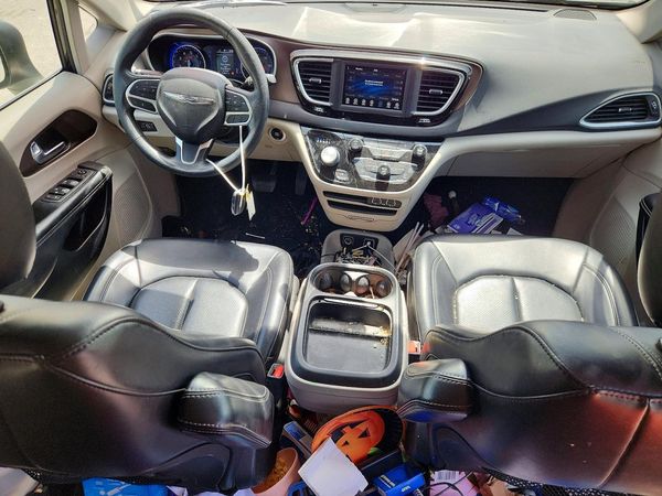 2021 CHRYSLER VOYAGER LXI