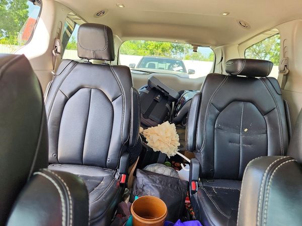 2021 CHRYSLER VOYAGER LXI