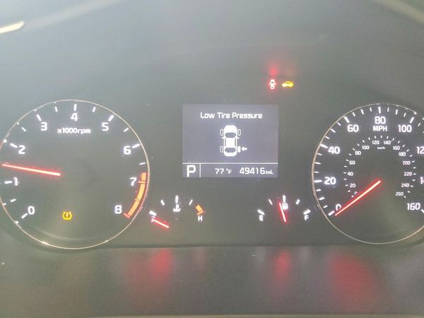 2016 KIA CADENZA Luxury