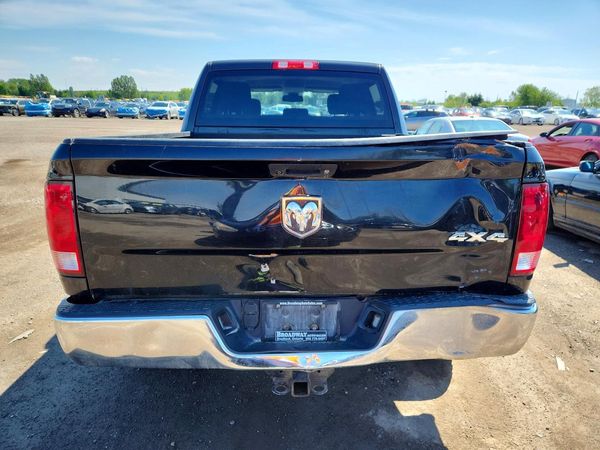 2017 RAM 1500 ST