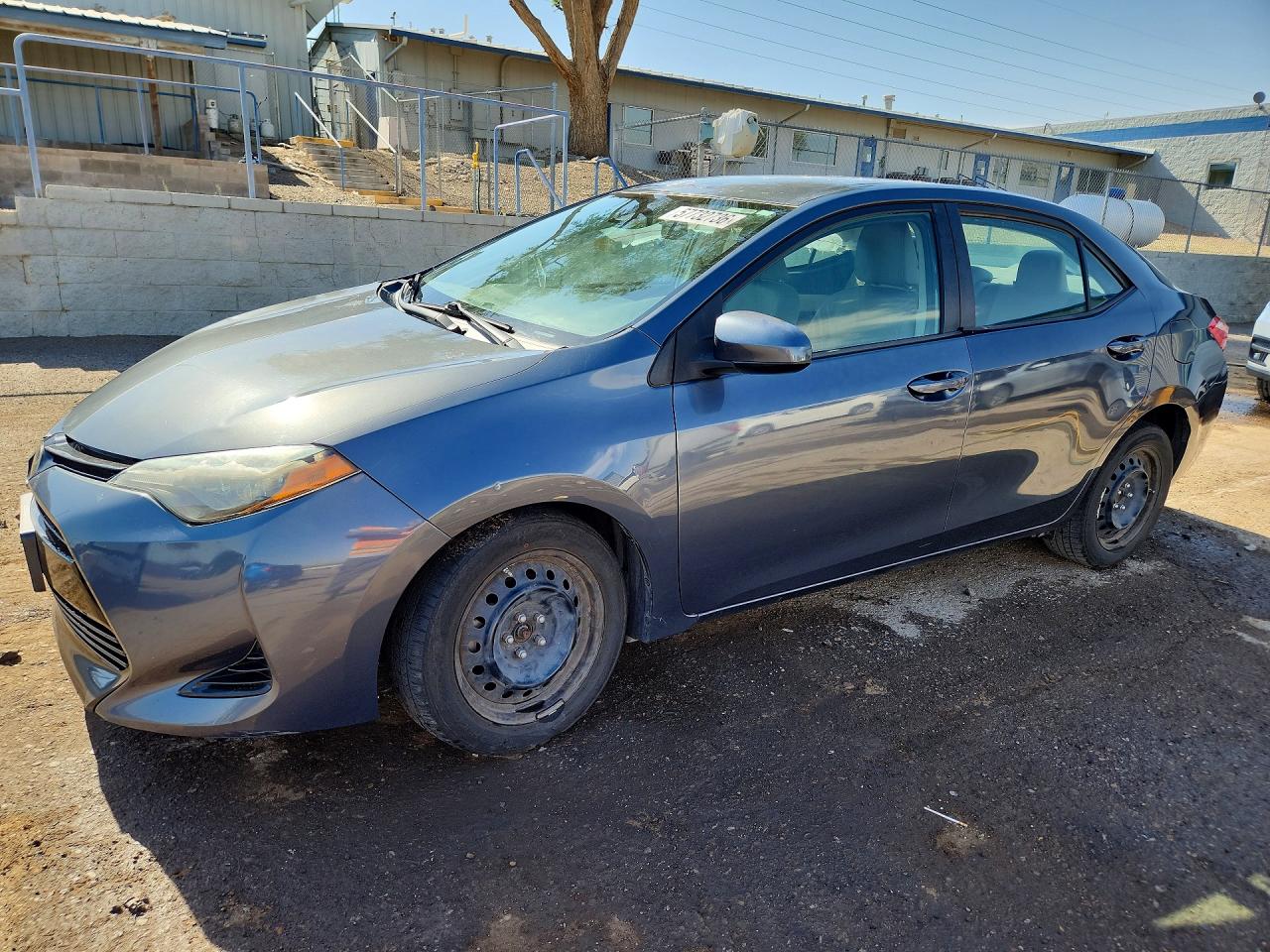 2018 TOYOTA COROLLA L/LE/SE/XLE/XSE — Front 3/4