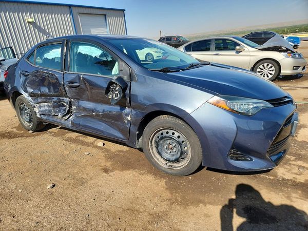 2018 TOYOTA COROLLA L/LE/SE/XLE/XSE — Passenger 3/4