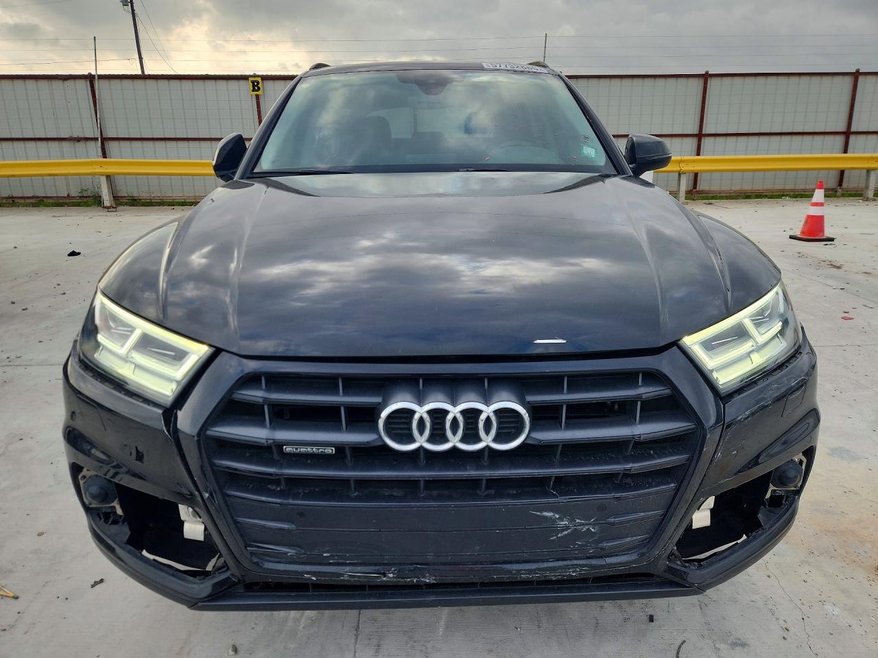 2020 AUDI Q5 quattro Premium Plus