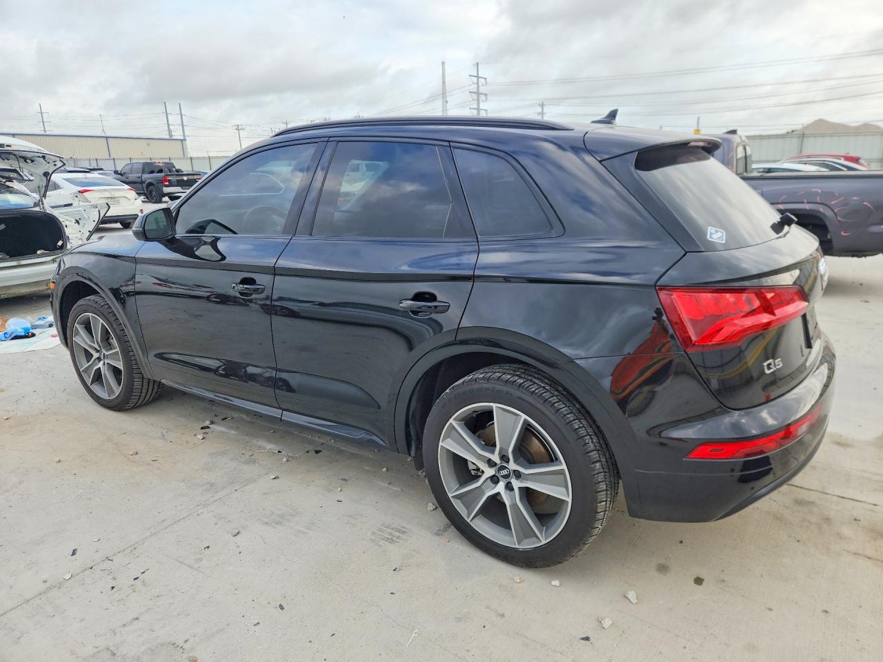2020 AUDI Q5 quattro Premium Plus