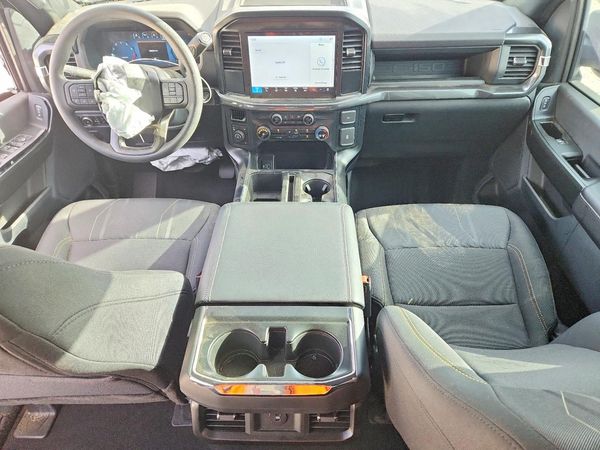 2025 FORD F150 STX