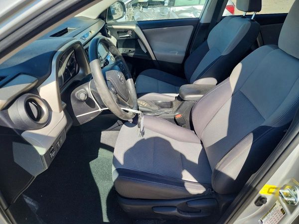 2015 TOYOTA RAV4 XLE (M Grade)