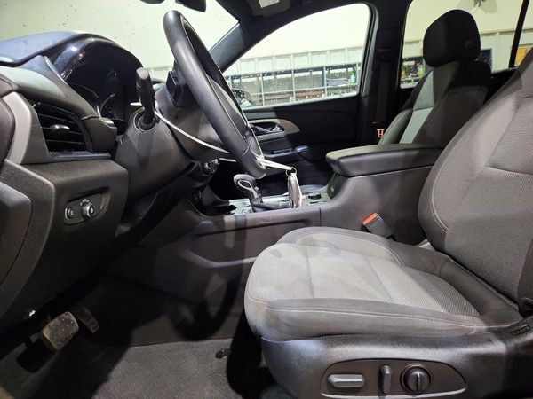 2023 CHEVROLET TRAVERSE LT
