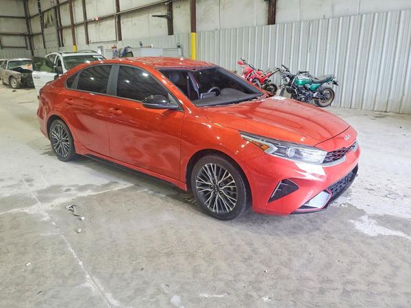 2023 KIA FORTE GT Line