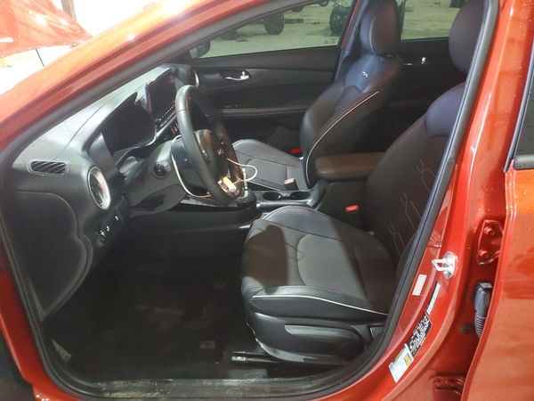 2023 KIA FORTE GT Line