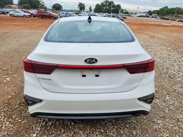 2021 KIA FORTE FE, LXS