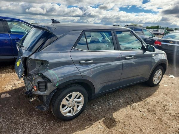 2021 HYUNDAI VENUE SE