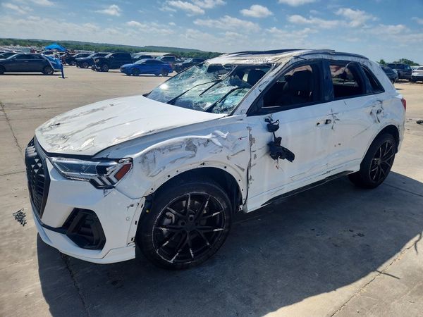 2021 AUDI Q3