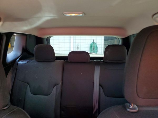 2023 JEEP RENEGADE LATITUDE 4X4