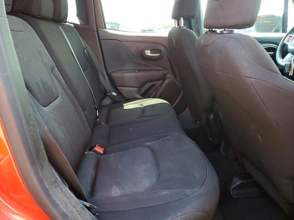 2023 JEEP RENEGADE LATITUDE 4X4
