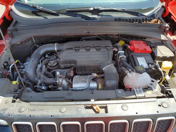 2023 JEEP RENEGADE LATITUDE 4X4