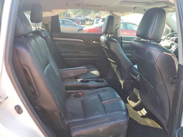 2019 TOYOTA HIGHLANDER SE/XLE