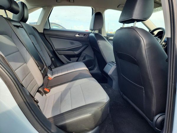 2025 VOLKSWAGEN JETTA SE
