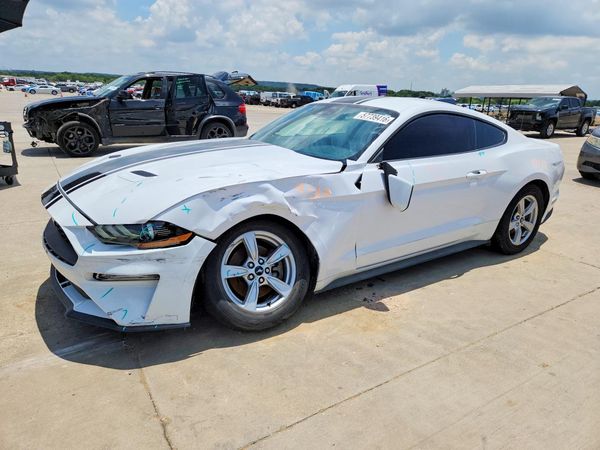 2022 FORD MUSTANG