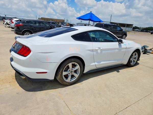 2022 FORD MUSTANG I4 Coupe