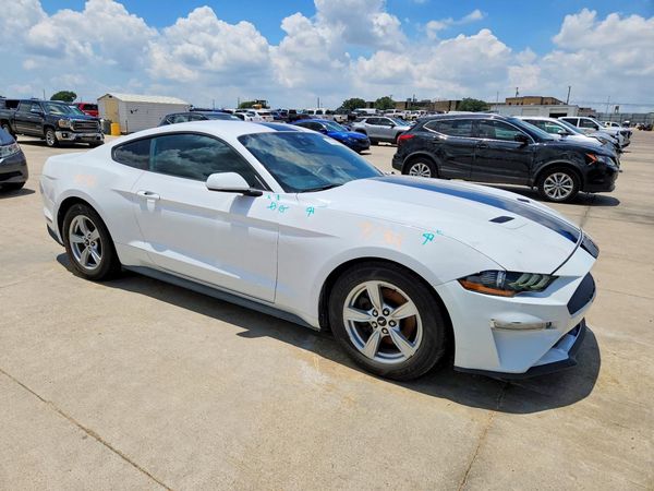 2022 FORD MUSTANG I4 Coupe