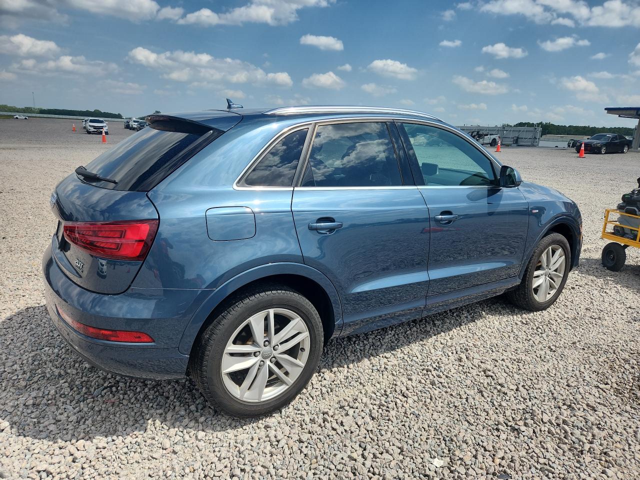 2018 AUDI Q3