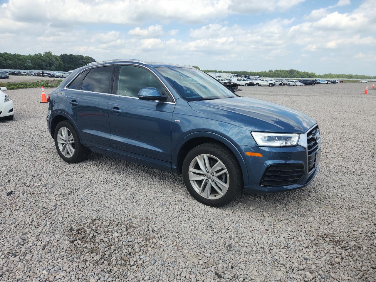 2018 AUDI Q3