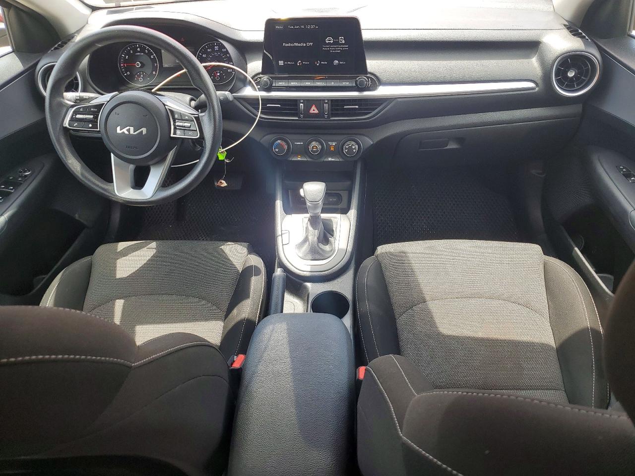 2022 KIA FORTE FE, LXS