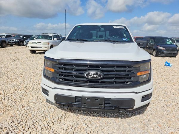 2025 FORD F150