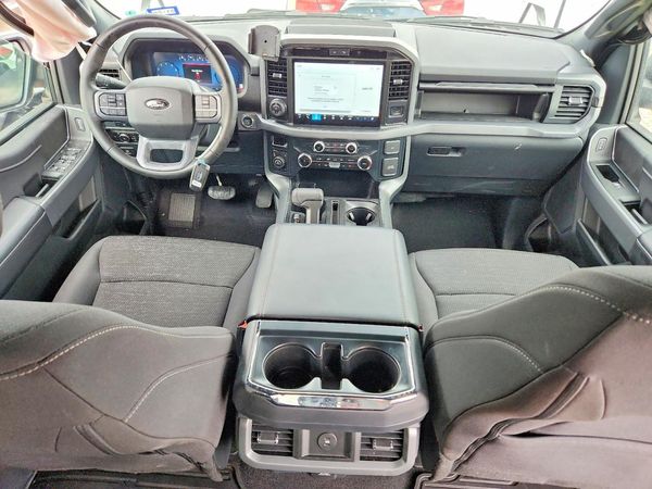 2025 FORD F150