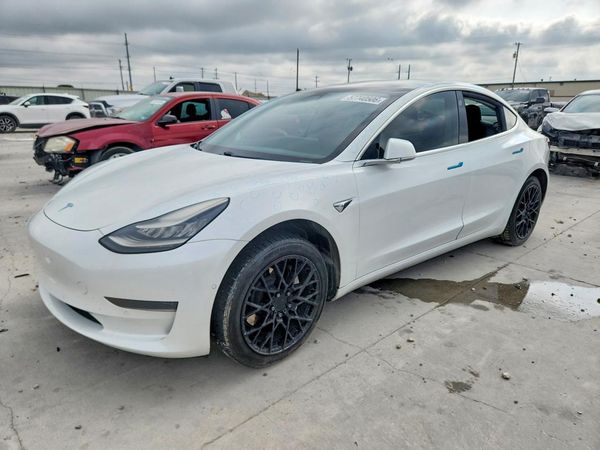 2020 TESLA MODEL 3 — Front 3/4